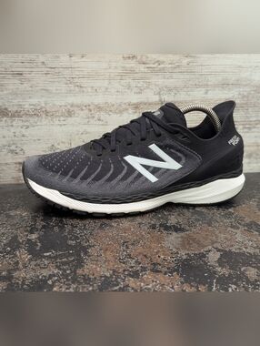 Mens New Balance 860 V11 Running Shoes Sz 10 Used Black Gray Mesh Sneakers